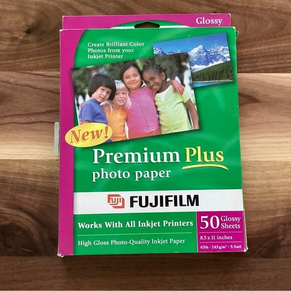 FujiFilm Inkjet Premium Plus Glossy Paper - Picture 1 of 5